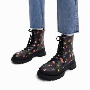 🔥Desigual Floral lace-up boots New with box